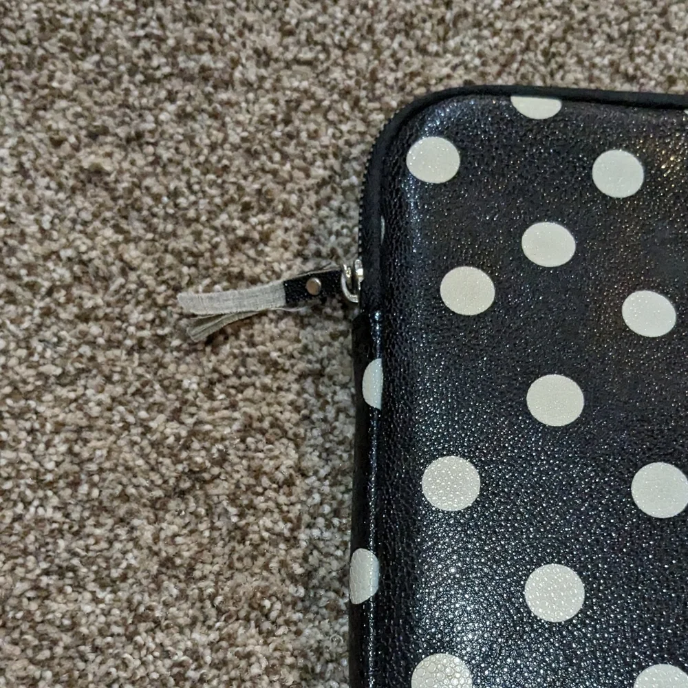 Kate Spade Sunshine Dot Laptop Sleeve - Picture 6 of 6